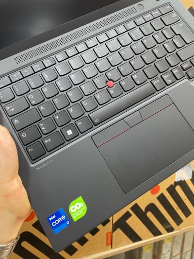 lenovo thinkpad P14S gen 4 I7 1370P 16G 512G SSD 14 POUCE RTX NVIDIA A500 4G DRR6