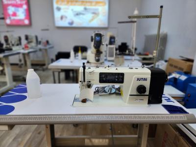 Machine a coudr Jutai TL-4D/H