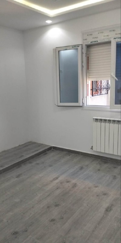 Sell Apartment F6 Alger Les eucalyptus