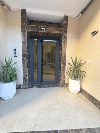 بيع شقة 3 غرف وهران وهران