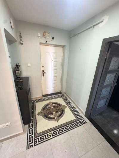 بيع شقة 4 غرف وهران بئر الجير