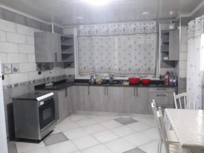 appartement-location-f4-alger-souidania-algerie