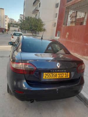 voitures-renault-fluence-2012-bouzareah-alger-algerie