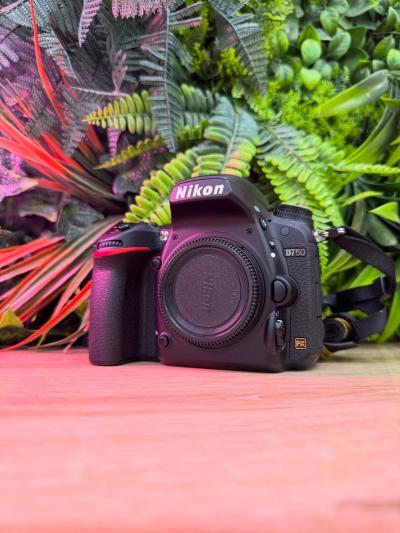 Nikon D750 