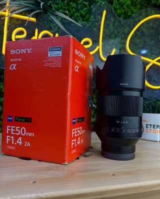 Sony lens 50mm/ F1.4 