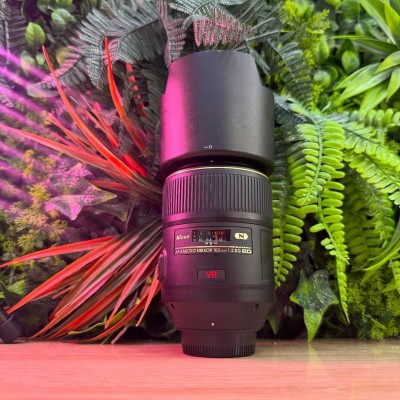 Nikon af-s macro 105mm f/2.8 