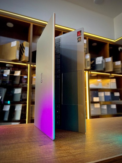 Dell inspiron 15-5515 Ryzen 7-5700U 16GB/512GB 15pouces FHD