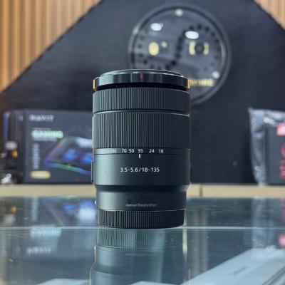 Sony 18-135mm f/3.5-5.6 en excellent état