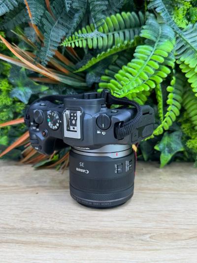 Canon R8 avec 35mm f/1.8 