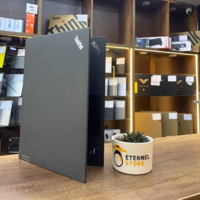 LENOVO THINKPAD P16S