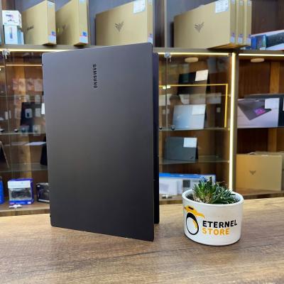 SAMSUNG GALAXYBOOK 3 I5 13EME 8GB/256GB IRIS XE