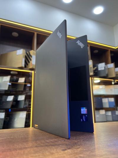 Lenovo thinkpad T14 i7-1270P 32/512 14pouces tactile