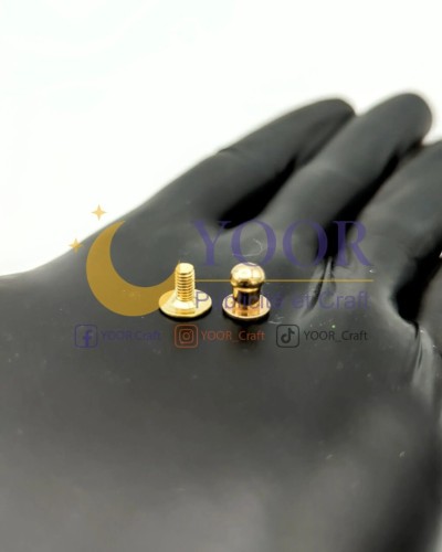 clou attache ceinture doré مسمار مثبت للحزام ذهبي