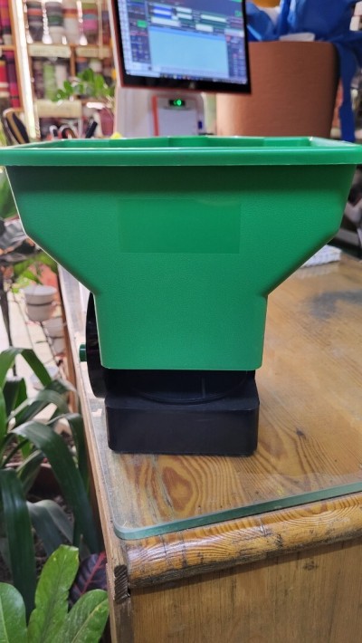 Semoir épandeur manuelle 