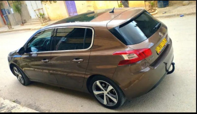 سيدان-متوسطة-peugeot-308-2015-allure-اليشير-برج-بوعريريج-الجزائر