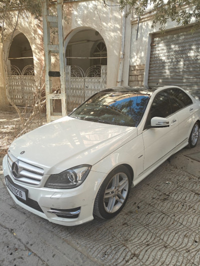 voitures-mercedes-classe-c-2012-250-avantgarde-mahelma-alger-algerie