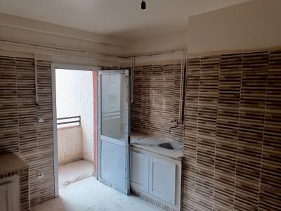 appartement-location-f4-alger-beni-messous-algerie