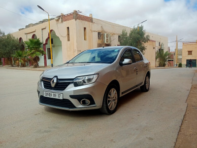 voitures-renault-symbol-2019-djelfa-algerie