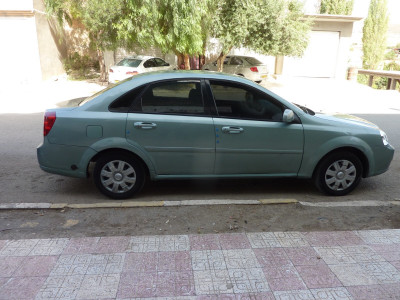 voitures-chevrolet-optra-4-portes-2005-bordj-bou-arreridj-algerie