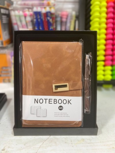 COFFRET NOTEBOOK AVEC STYLO 