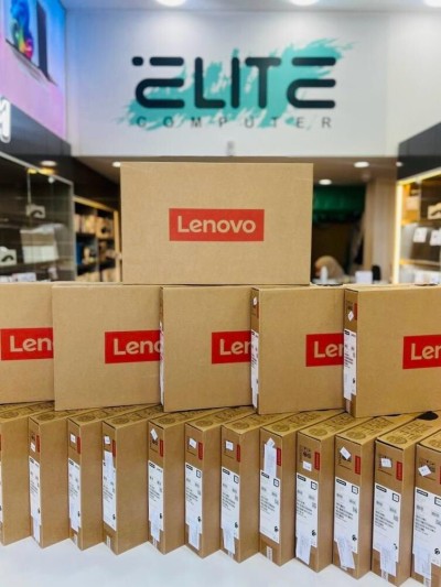 LAPTOP LENOVO V15 AMD RYZEN 5 7520U 8GB RAM 512GB SSD ECRAN 15.6" FHD AZERTY NEUF