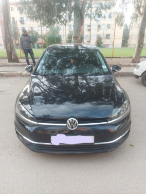 moyenne-berline-volkswagen-golf-7-2018-start-ben-aknoun-alger-algerie