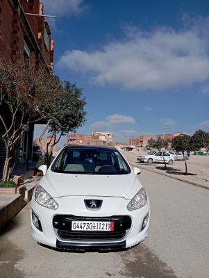 moyenne-berline-peugeot-308-2012-setif-algerie