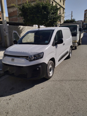 automobiles-fiat-double-2023-bejaia-algerie