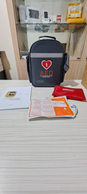 medical-defibrillateur-externe-automatique-defi5-meditech-el-biar-alger-algerie