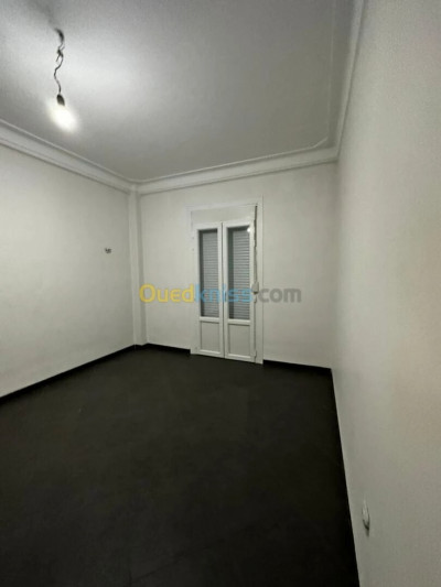 appartement-location-f4-alger-birkhadem-algerie