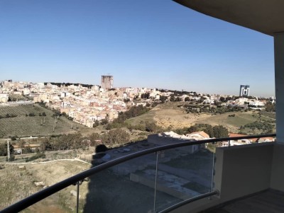 كراء شقة 4 غرف الجزائر دالي ابراهيم