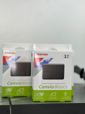  DISQUE DUR EXTERNE USB 3.0 TOSHIBA CANVIO BASICS 1 TB NOIR