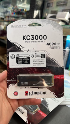 Kingston KC3000 PCIe 4.0 NVMe M.2 SSD 4TB