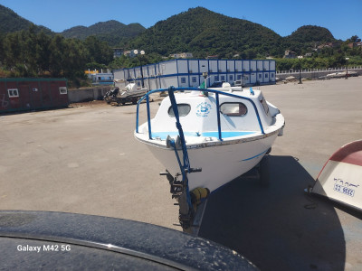 bateaux-barques-suzuki-hor-bor-taher-jijel-algerie