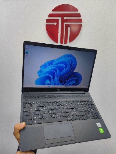 Hp 15 cpu i5 10em ram 16gb ssd 256 NVIDIA mx 330