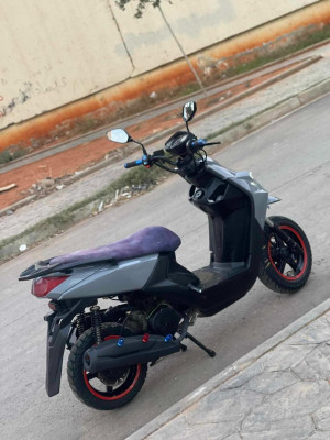 motos-scooters-yiben-2018-rouiba-alger-algerie