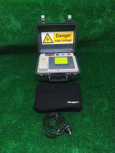 Megohmmetre Testeur de résistance d'isolement Megger MIT520/2- 5 kV avec stockage de données