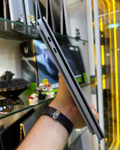 Vendu Microsoft Surface Laptop Studio i7-11TH 16GB/512GB, Intel Iris Xe graphics