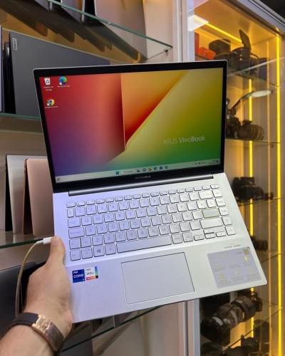 Asus vivobook 14S i7-11éme 