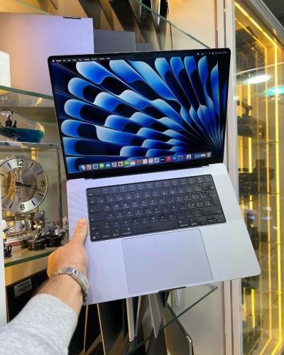 MacBook Pro 16" M2 Max 32/1TB