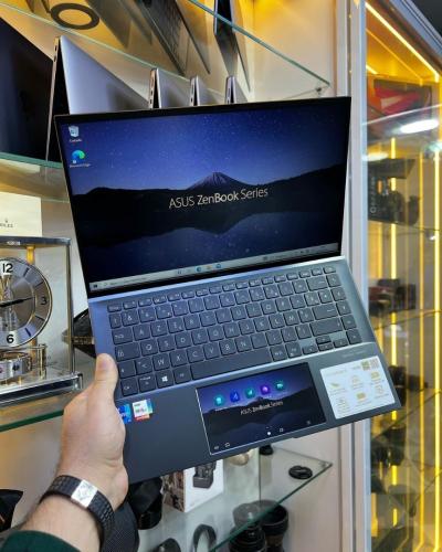 Asus Zenbook 14 i7-11eme 16/1TB Double Ecran
