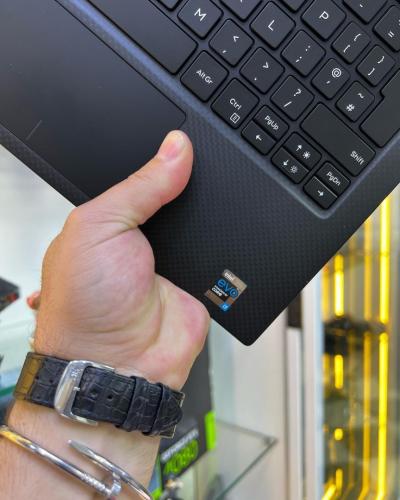 Vendu Dell XPS 13 i7-11eme 16/512 4K Tactile, Intel Iris Xe graphics