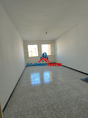 appartement-vente-f3-alger-souidania-algerie