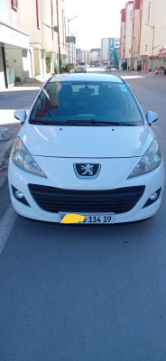 voitures-peugeot-207-2014-setif-algerie