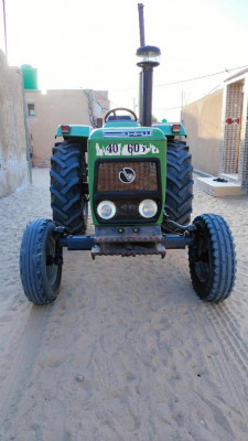 tracteurs-سانكوم-سيرتا-2006-guemar-el-oued-algerie