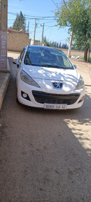 voitures-peugeot-207-2012-sportium-ahmar-el-ain-tipaza-algerie