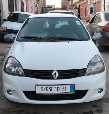 voitures-renault-clio-campus-2012-bye-ben-freha-oran-algerie