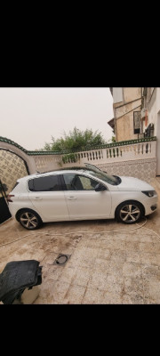 moyenne-berline-peugeot-308-2015-allure-cheraga-alger-algerie