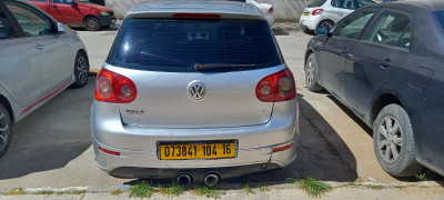 average-sedan-volkswagen-golf-5-2004-ben-aknoun-algiers-algeria