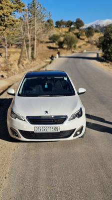 moyenne-berline-peugeot-308-2015-allure-batna-algerie